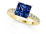 Yellow gold Princess Cut Solitaire Diamond with Pavé Band and Four-Prong Setting_1