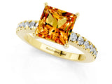 Yellow gold Princess Cut Solitaire Diamond with Pavé Band and Four-Prong Setting_1