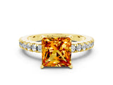 Yellow gold Princess Cut Solitaire Diamond with Pavé Band and Four-Prong Setting