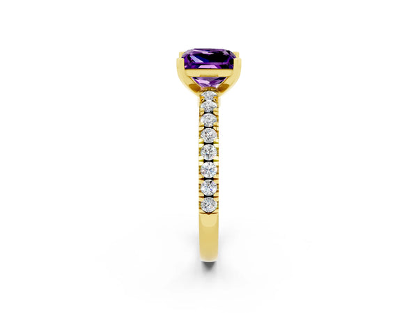 Yellow gold Princess Cut Solitaire Amethyst with Pavé Band and Four-Prong Setting