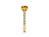 Yellow gold Princess Cut Solitaire Diamond with Pavé Band and Four-Prong Setting_2