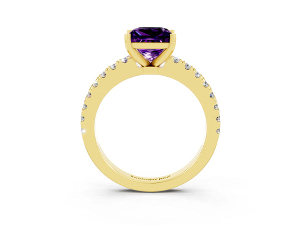 Yellow gold Princess Cut Solitaire Amethyst with Pavé Band and Four-Prong Setting