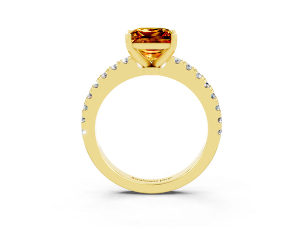 Yellow gold Princess Cut Solitaire Citrine with Pavé Band and Four-Prong Setting