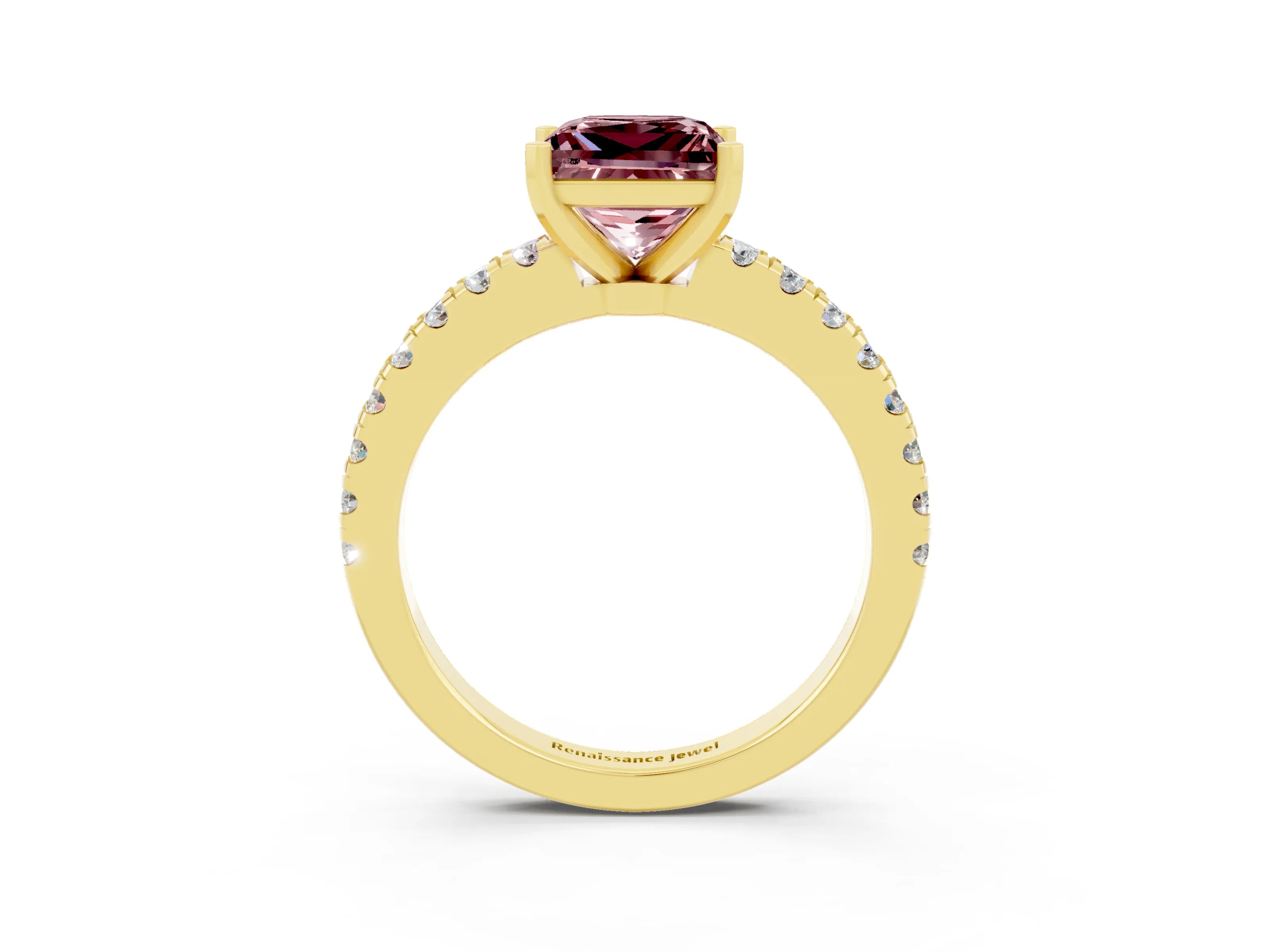 Yellow gold Princess Cut Solitaire Diamond with Pavé Band and Four-Prong Setting_3