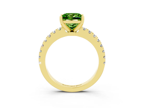 Yellow gold Princess Cut Solitaire Peridot with Pavé Band and Four-Prong Setting