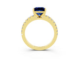 Yellow gold Princess Cut Solitaire Diamond with Pavé Band and Four-Prong Setting_3
