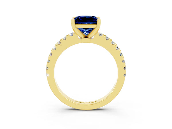 Yellow gold Princess Cut Solitaire Blue Sapphire with Pavé Band and Four-Prong Setting