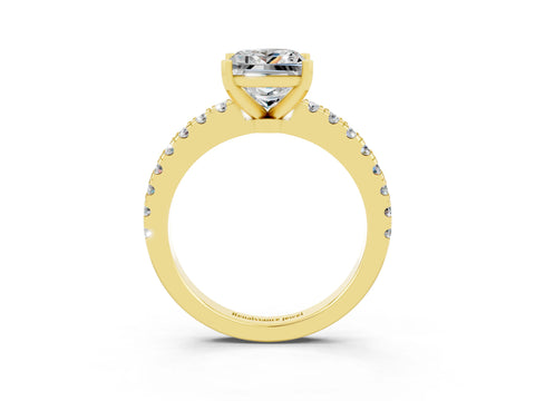 Yellow gold Princess Cut Solitaire Diamond with Pavé Band and Four-Prong Setting_3