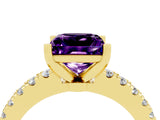 Yellow gold Princess Cut Solitaire Diamond with Pavé Band and Four-Prong Setting_4
