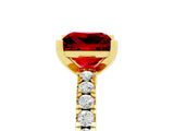 Yellow gold Princess Cut Solitaire Diamond with Pavé Band and Four-Prong Setting_5