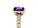 Yellow gold Princess Cut Solitaire Diamond with Pavé Band and Four-Prong Setting_5