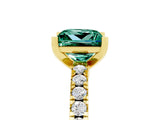 Yellow gold Princess Cut Solitaire Diamond with Pavé Band and Four-Prong Setting_5