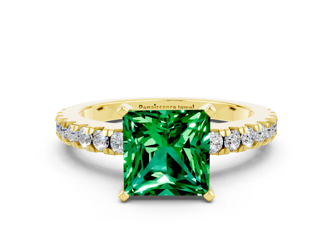 Yellow gold Princess Cut Solitaire Diamond with Pavé Band and Four-Prong Setting