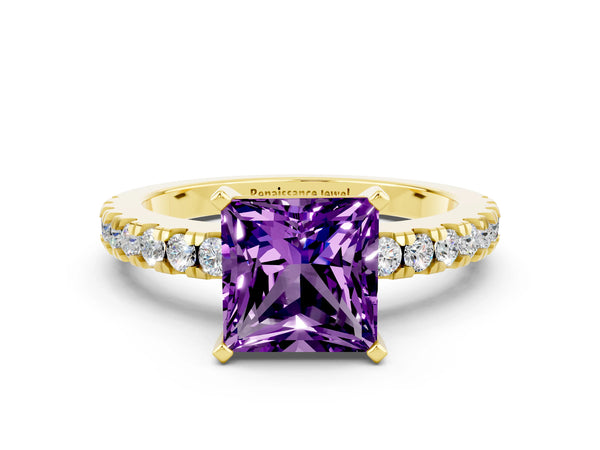 Yellow gold Princess Cut Solitaire Amethyst with Pavé Band and Four-Prong Setting