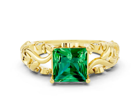 Yellow gold Princess Cut Solitaire Emerald Leaf-Inspired Vine Band Ring with Prong Setting
