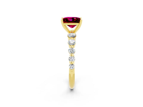 Yellow gold Princess Cut Solitaire Garnet Ring with Pave Band and Four-Prong Setting_2