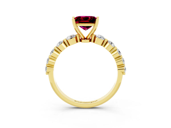 Yellow gold Princess Cut Solitaire Garnet Ring with Pave Band and Four-Prong Setting