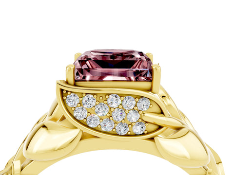 Yellow gold Princess Cut Solitaire Leaf-Inspired Engagement Ring with Prong Setting_4