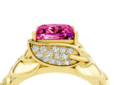 Yellow gold Princess Cut Solitaire Leaf-Inspired Engagement Ring with Prong Setting_4