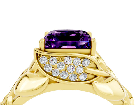 Yellow gold Princess Cut Solitaire Leaf-Inspired Engagement Ring with Prong Setting_4