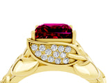 Yellow gold Princess Cut Solitaire Leaf-Inspired Engagement Ring with Prong Setting_4