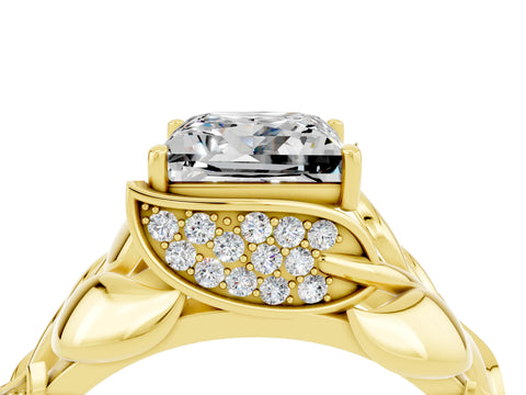 Yellow gold Princess Cut Solitaire Leaf-Inspired Engagement Ring with Prong Setting_4