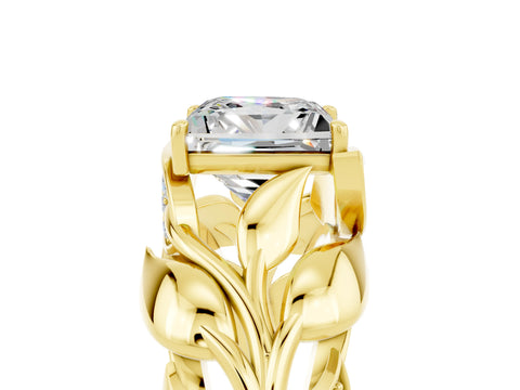 Yellow gold Princess Cut Solitaire Leaf-Inspired Engagement Ring with Prong Setting_5