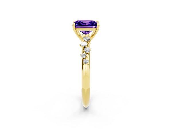 Yellow gold Princess Cut Tanzanite Cluster Side Stone Solitaire Ring with Prong Setting