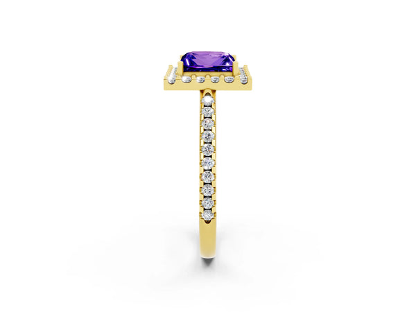 Yellow gold Princess Cut Tanzanite Pavé Halo Ring with Four-Prong Setting