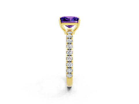 Yellow gold Princess Cut Tanzanite Pavé Solitaire Engagement Ring with Four-Prong Setting_14
