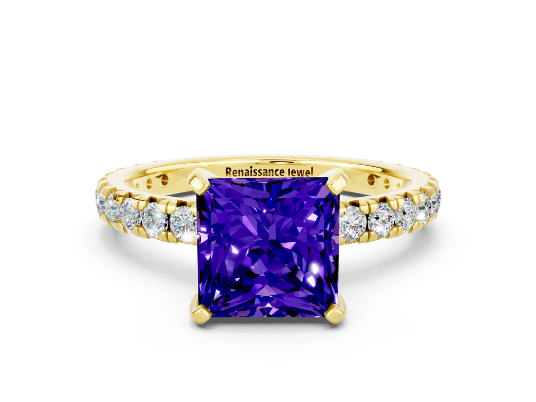 Yellow gold Princess Cut Tanzanite Pavé Solitaire Ring with Four-Prong Setting_12