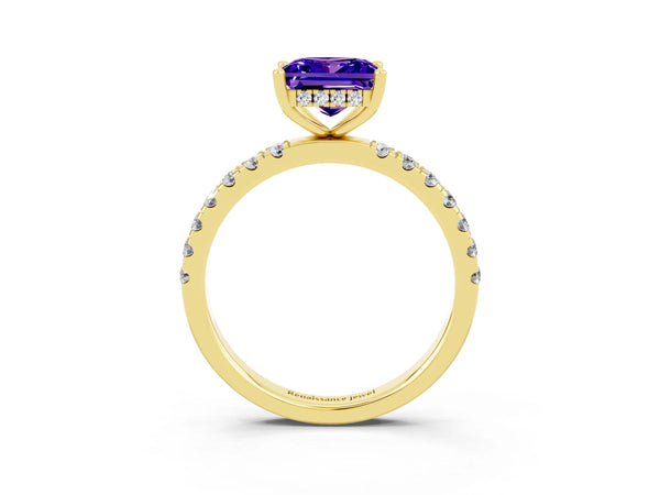 Yellow gold Princess Cut Tanzanite Pave Band Solitaire Ring with Round  and Prong Setting