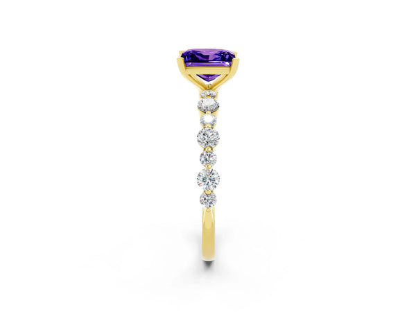Yellow gold Princess Cut Tanzanite Prong Set Engagement Ring with Pavé Band