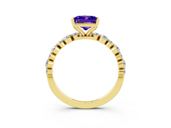 Yellow gold Princess Cut Tanzanite Prong Set Engagement Ring with Pavé Band