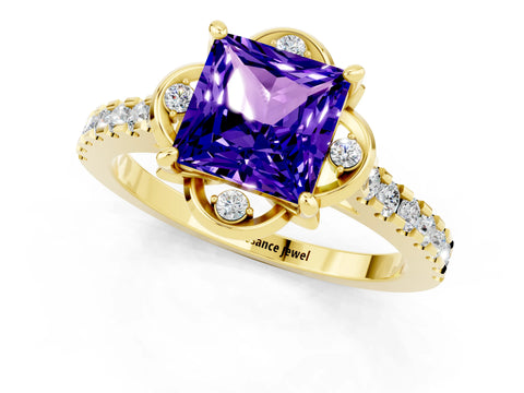 Yellow gold Princess Cut Tanzanite Ring with Pavé Band and Floral Prong Setting_1