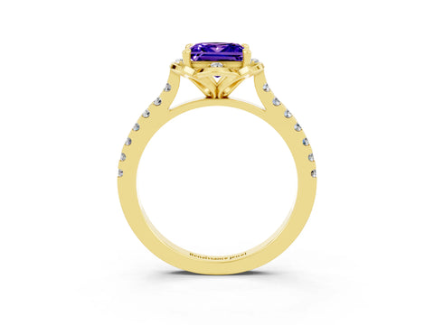 Yellow gold Princess Cut Tanzanite Ring with Pavé Band and Floral Prong Setting_3