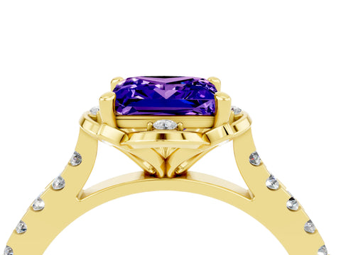 Yellow gold Princess Cut Tanzanite Ring with Pavé Band and Floral Prong Setting_4