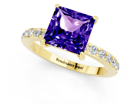 Yellow gold Princess Cut Tanzanite Ring with Pavé Band and Four-Prong Setting_1