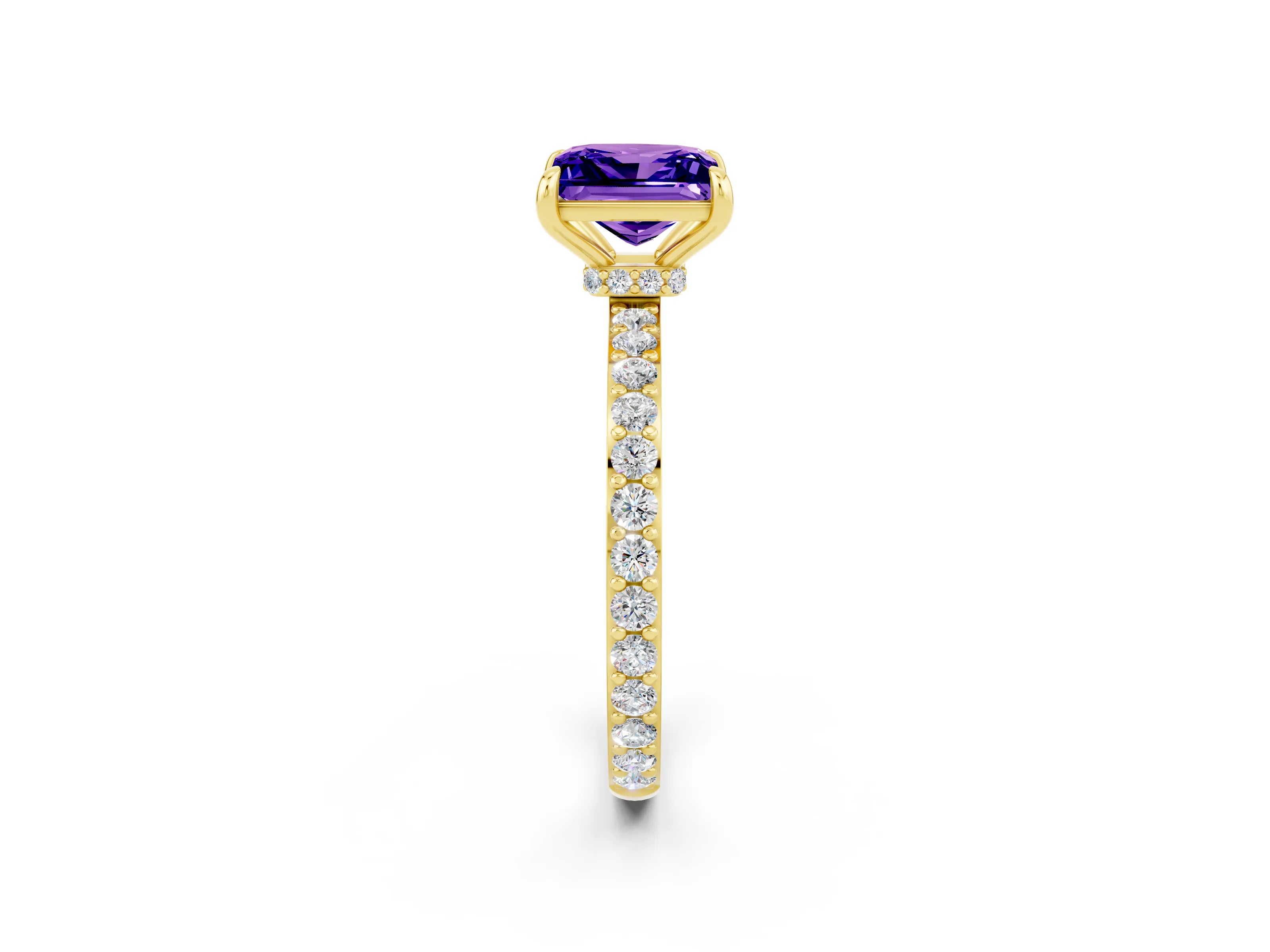 Yellow gold Princess Cut Tanzanite Ring with Pavé Band and Four-Prong Setting_2