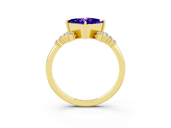 Yellow gold Princess Cut Tanzanite Ring with Side Stones and Four-Prong Setting