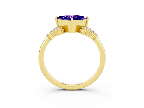 Yellow gold Princess Cut Tanzanite Ring with Side Stones and Four-Prong Setting_39