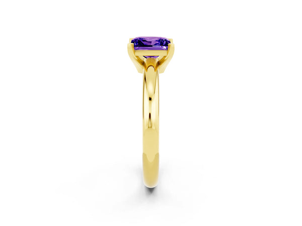 Yellow gold Princess Cut Tanzanite Solitaire Engagement Ring with Round Band and Four-Prong Setting