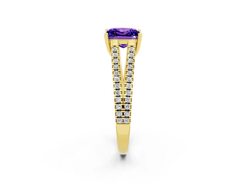 Yellow gold Princess Cut Tanzanite Solitaire Engagement Ring with Split Shank Pavé Band_2