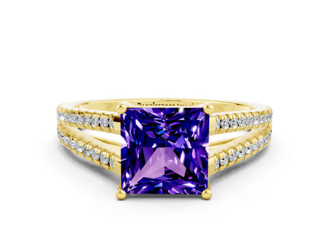 Yellow gold Princess Cut Tanzanite Solitaire Engagement Ring with Split Shank Pavé Band