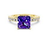 Yellow gold Princess Cut Tanzanite Solitaire Pavé Band with Four-Prong Setting