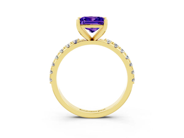 Yellow gold Princess Cut Tanzanite Solitaire Pavé Band with Four-Prong Setting