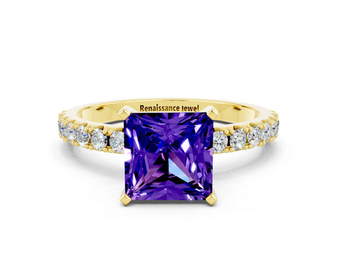 Yellow gold Princess Cut Tanzanite Solitaire Pavé Band with Four-Prong Setting