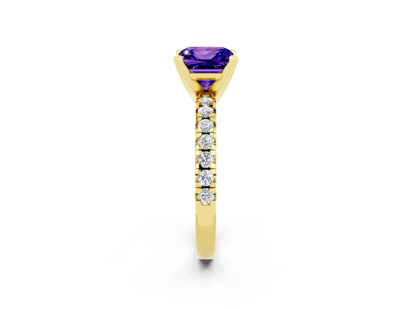 Yellow gold Princess Cut Tanzanite Solitaire Pavé Engagement Ring with Round Band and Prong Setting