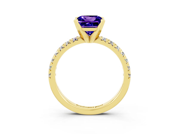 Yellow gold Princess Cut Tanzanite Solitaire Pavé Engagement Ring with Round Band and Prong Setting