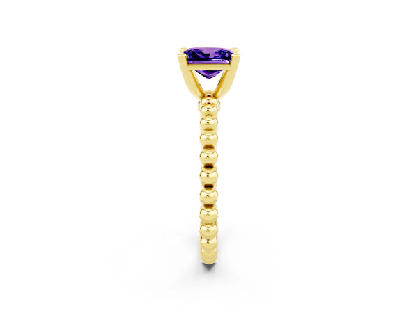 Yellow gold Princess Cut Tanzanite Solitaire Ring with Beaded Band and Prong Setting